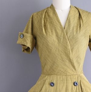 Stunning 1950s chartreuse day dress